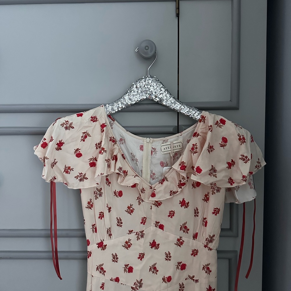 Floral Ruffle Sleeve Dress NWT - Picture 3 of 5